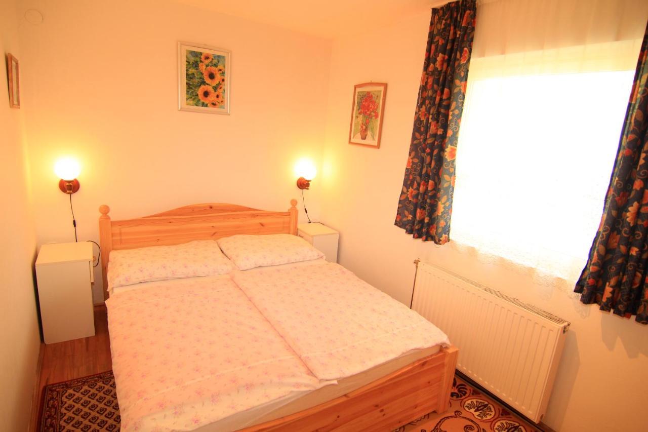 Margareta Apartmanhaz Apartment Balatonboglar Luaran gambar