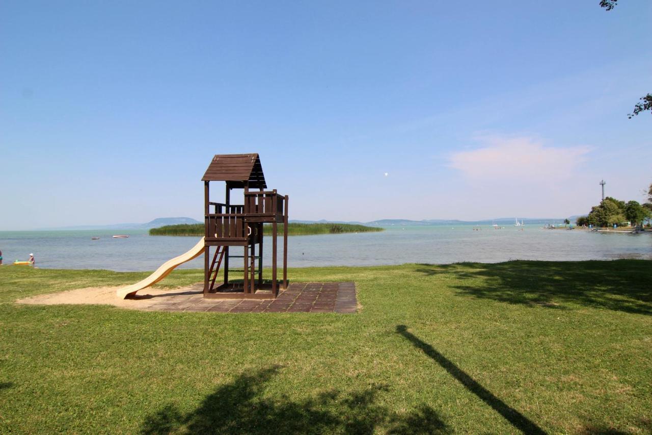 Margareta Apartmanhaz Apartment Balatonboglar Luaran gambar