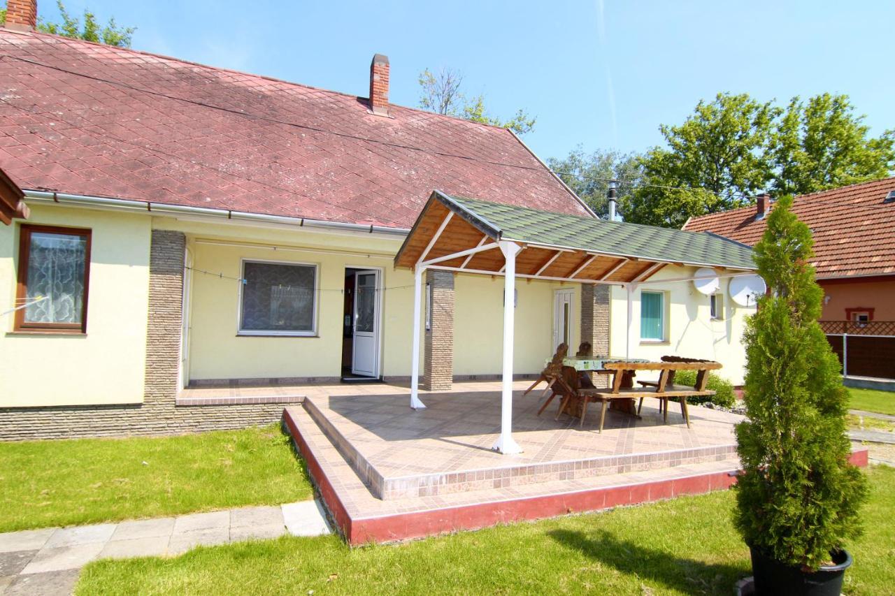 Margareta Apartmanhaz Apartment Balatonboglar Luaran gambar