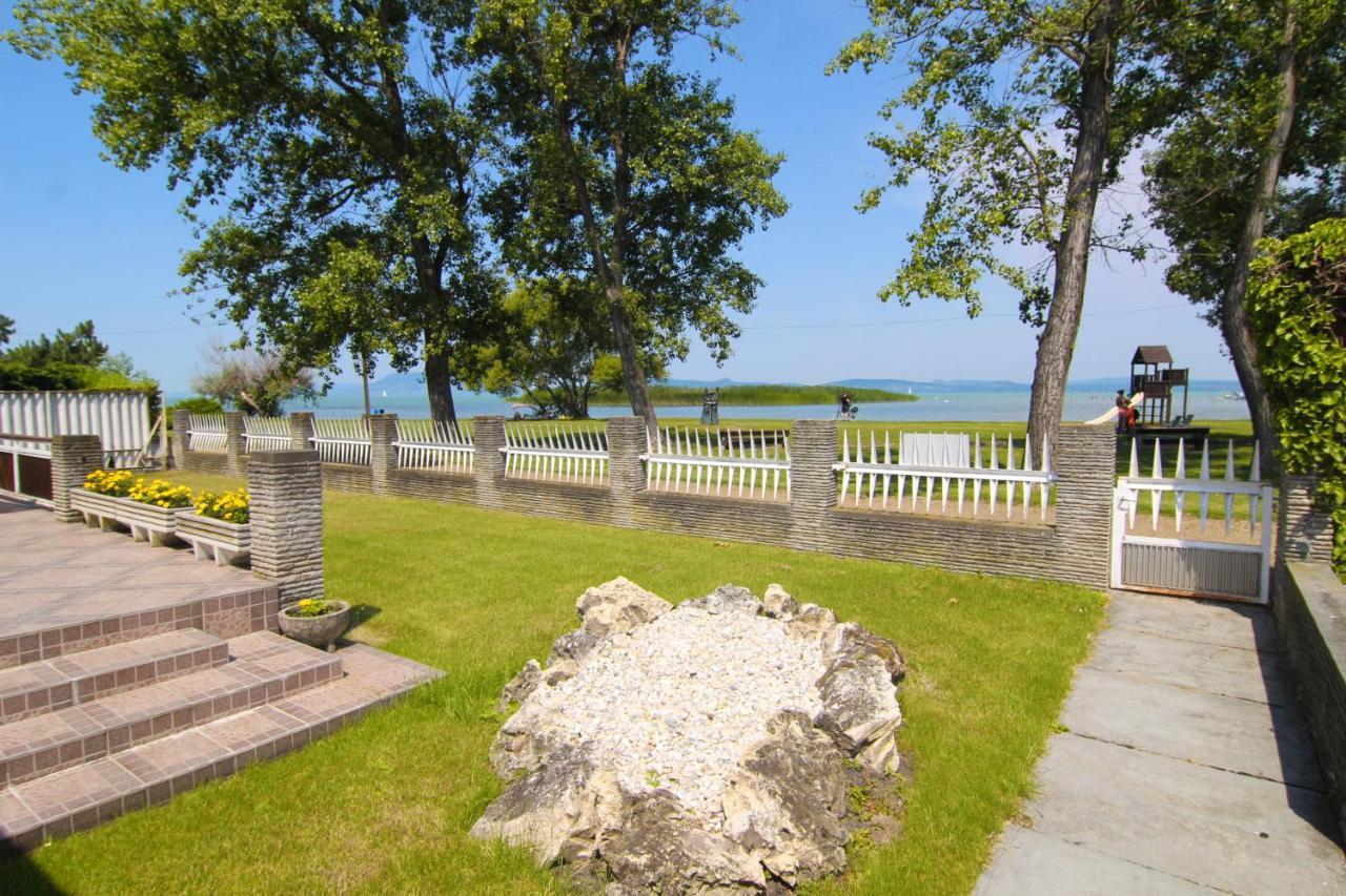 Margareta Apartmanhaz Apartment Balatonboglar Luaran gambar