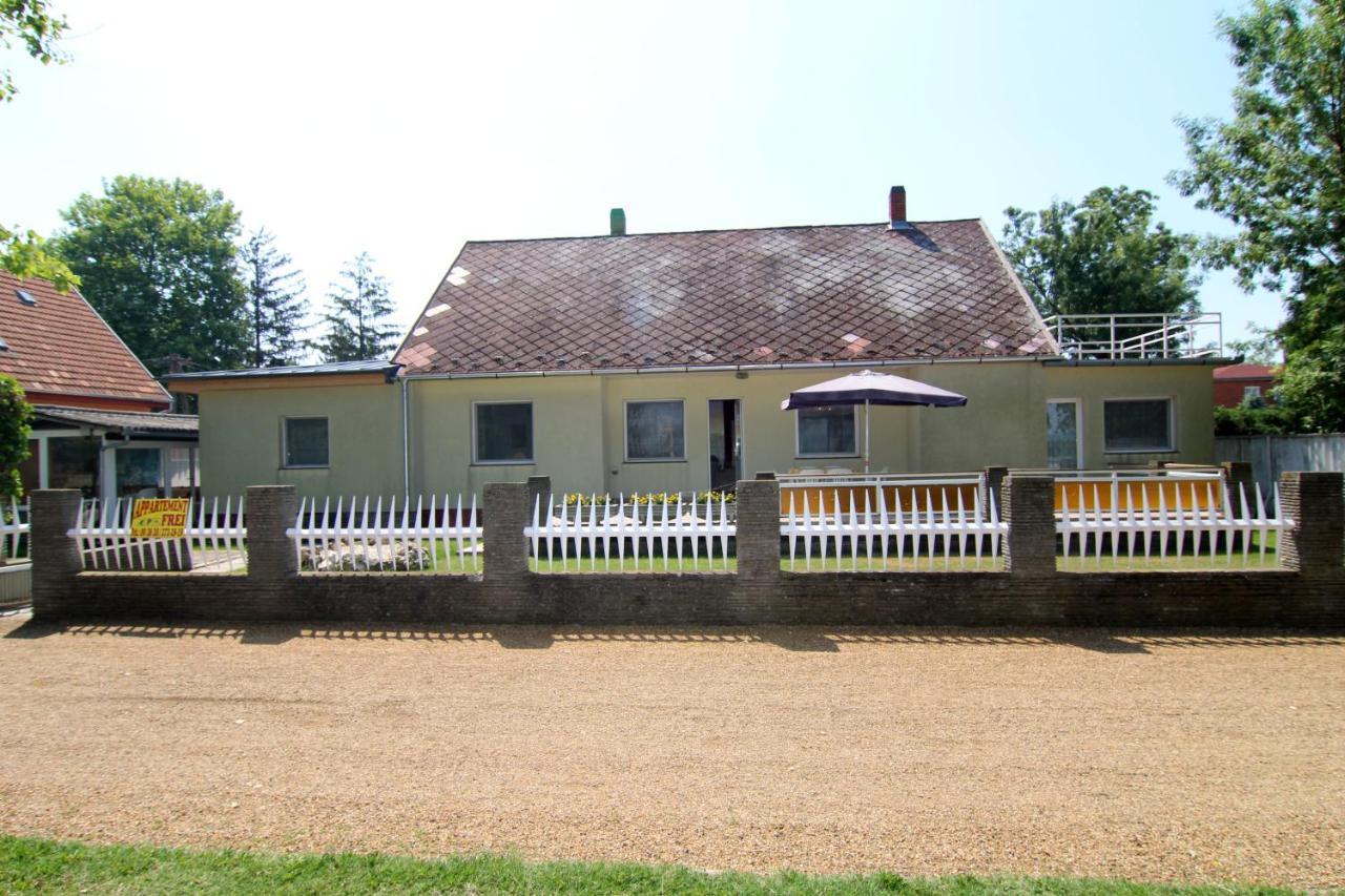 Margareta Apartmanhaz Apartment Balatonboglar Luaran gambar